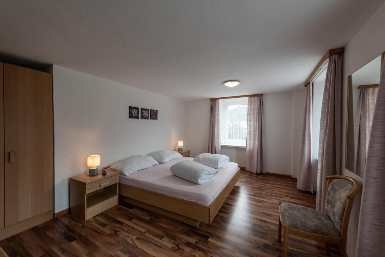 Hotel Greina Rabius Buitenkant foto
