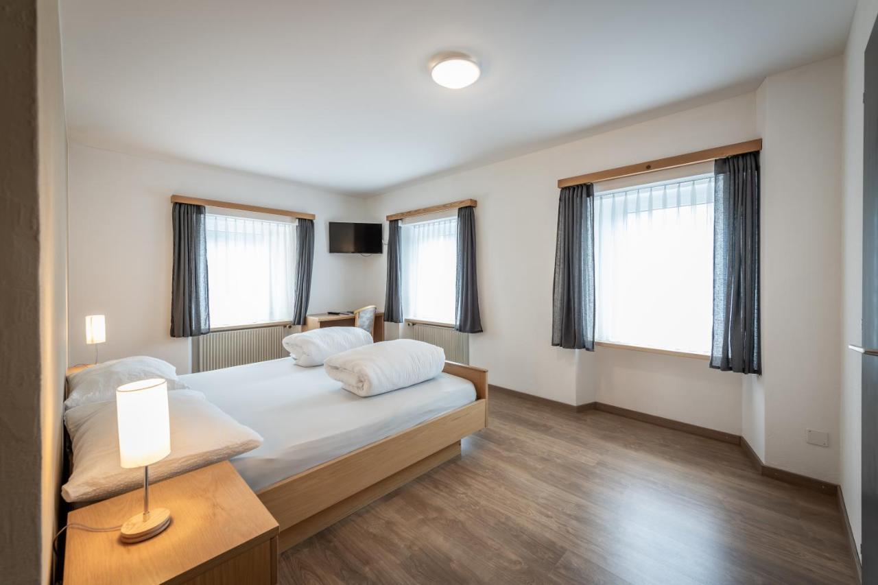 Hotel Greina Rabius Buitenkant foto